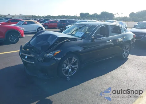 2017 Infiniti Q70 3.7 z USA, uszkodzony, nr VIN JN1BY1AP8HM740678